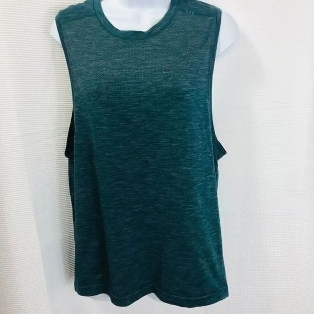 lululemon size M tank top…0393